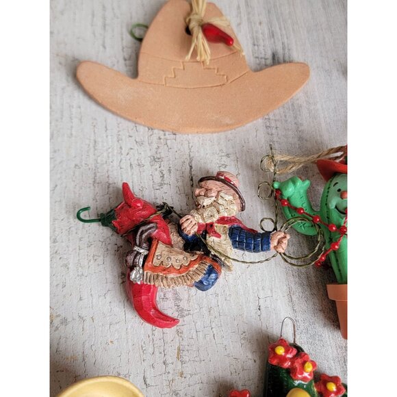 Chili pepper Mexico santa claus variety ornament Xmas set unique - Picture 4 of 8